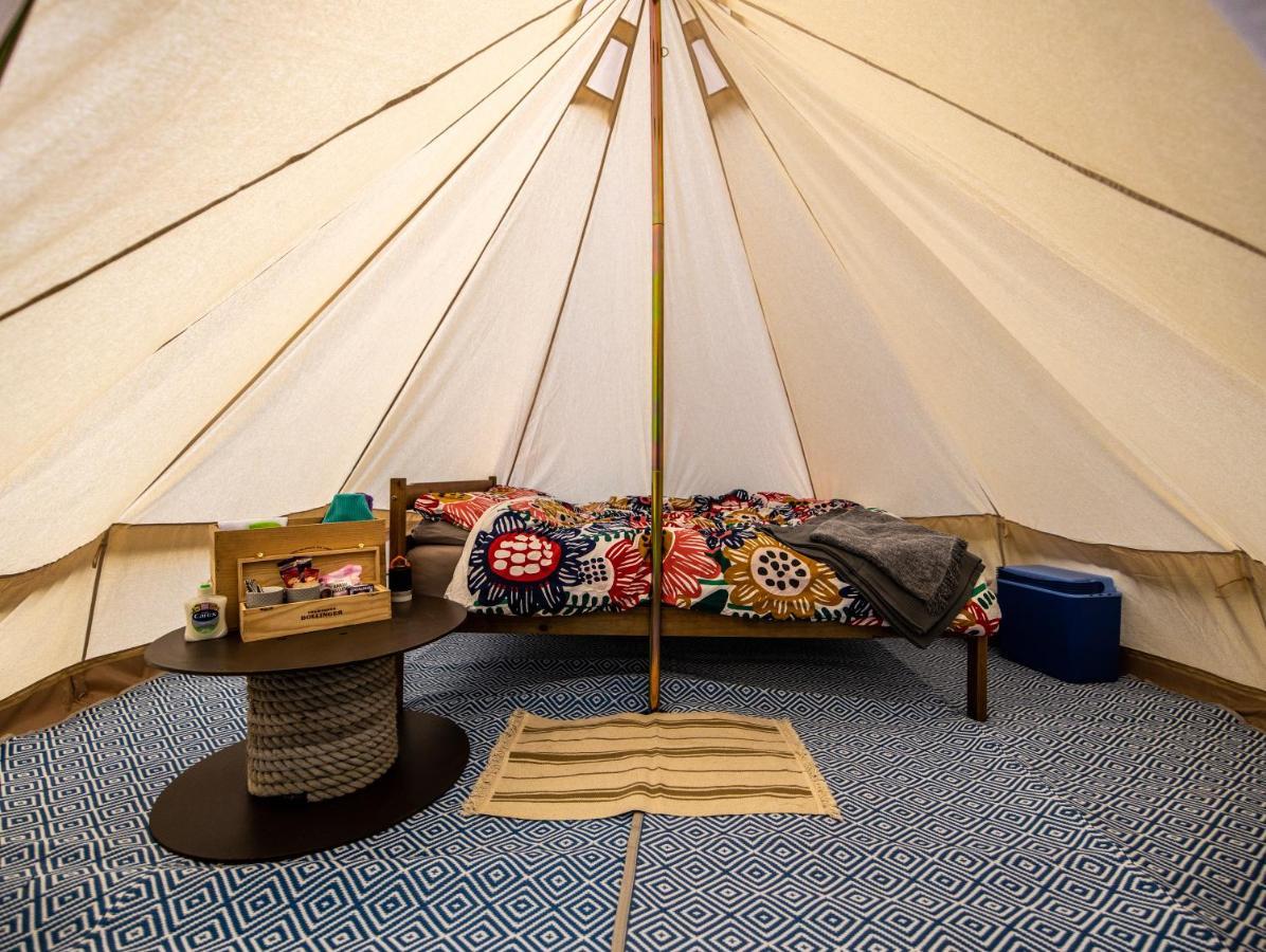 Naturally Glamping Kingsteignton Exteriör bild